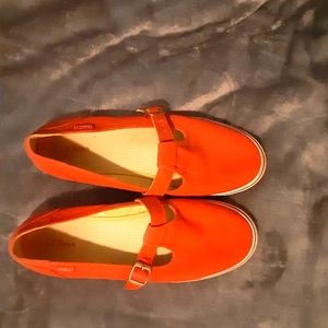 L.L. Bean size 9 canvas shoe